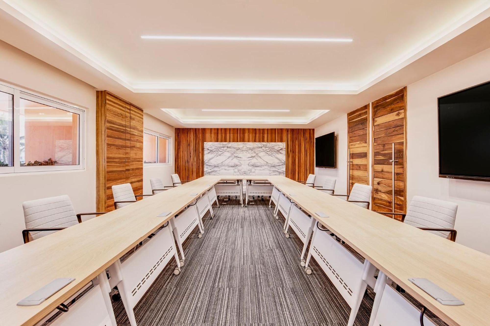 Grand Fiesta Americana Veracruz Exterior foto A meeting room at the Westin Austin Downtown